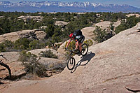 images/Trails/UT-Gooseberry2006/GooseberryMesa-8APR06-19.jpg