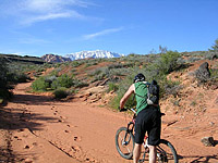 images/Trails/Utah-StGeorge/RoadTrip2005-Day2-ChurchRocks-11.jpg