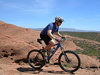 images/Trails/Utah-StGeorge/Roadtrip2005-Day9-ChurchRocks-03.jpg